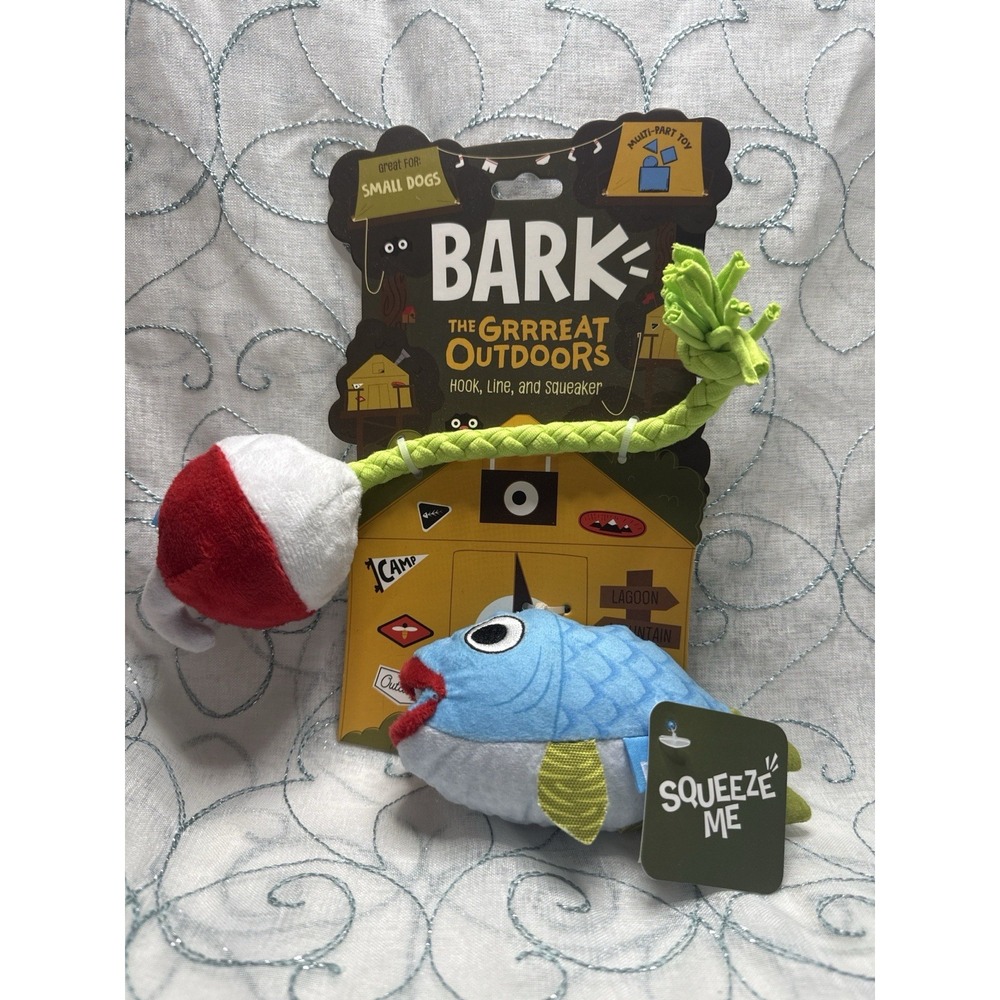 🐟 BARK The Grrreat Outdoors "Hook, Line, and Squeaker" Dog Toy‎ – Small Dogs